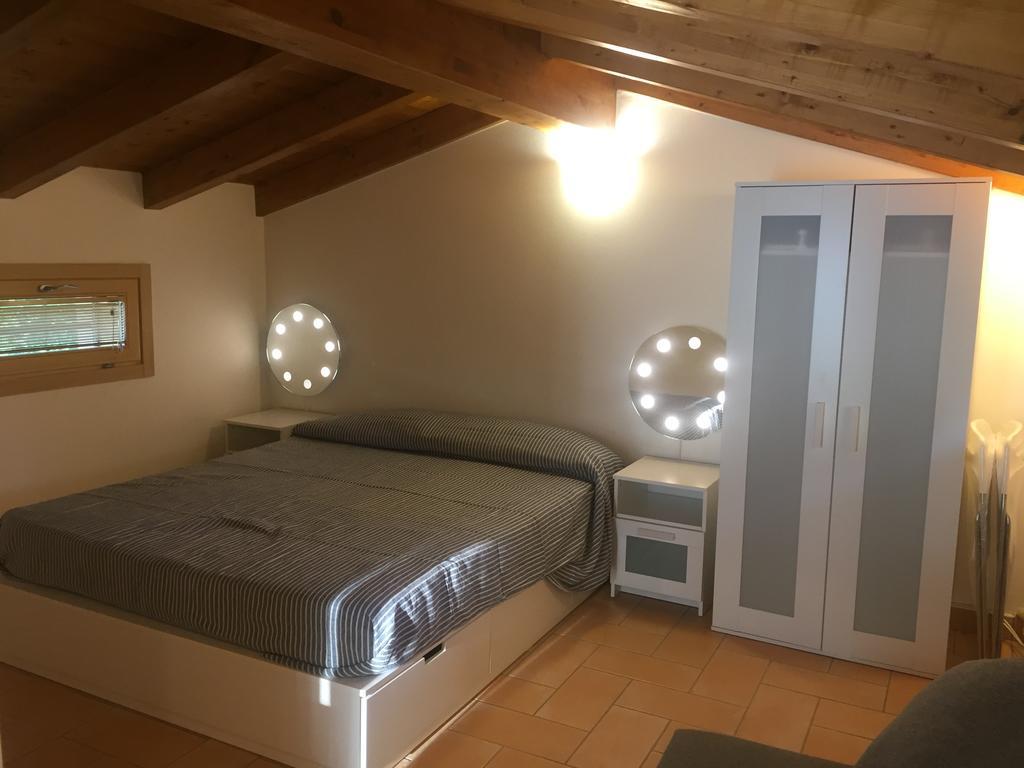 B&B Nido Sui Laghi San Donnino della Nizzola 외부 사진