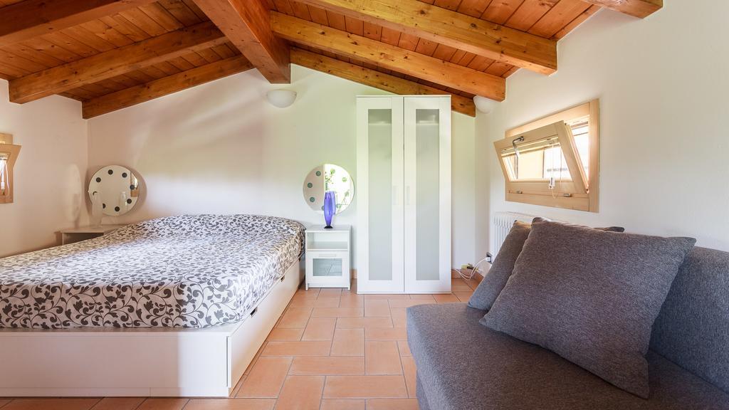 B&B Nido Sui Laghi San Donnino della Nizzola 외부 사진
