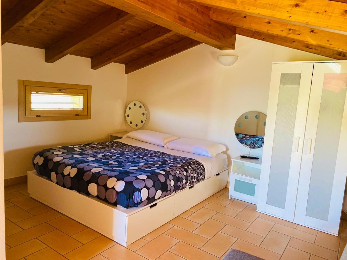 B&B Nido Sui Laghi San Donnino della Nizzola 외부 사진