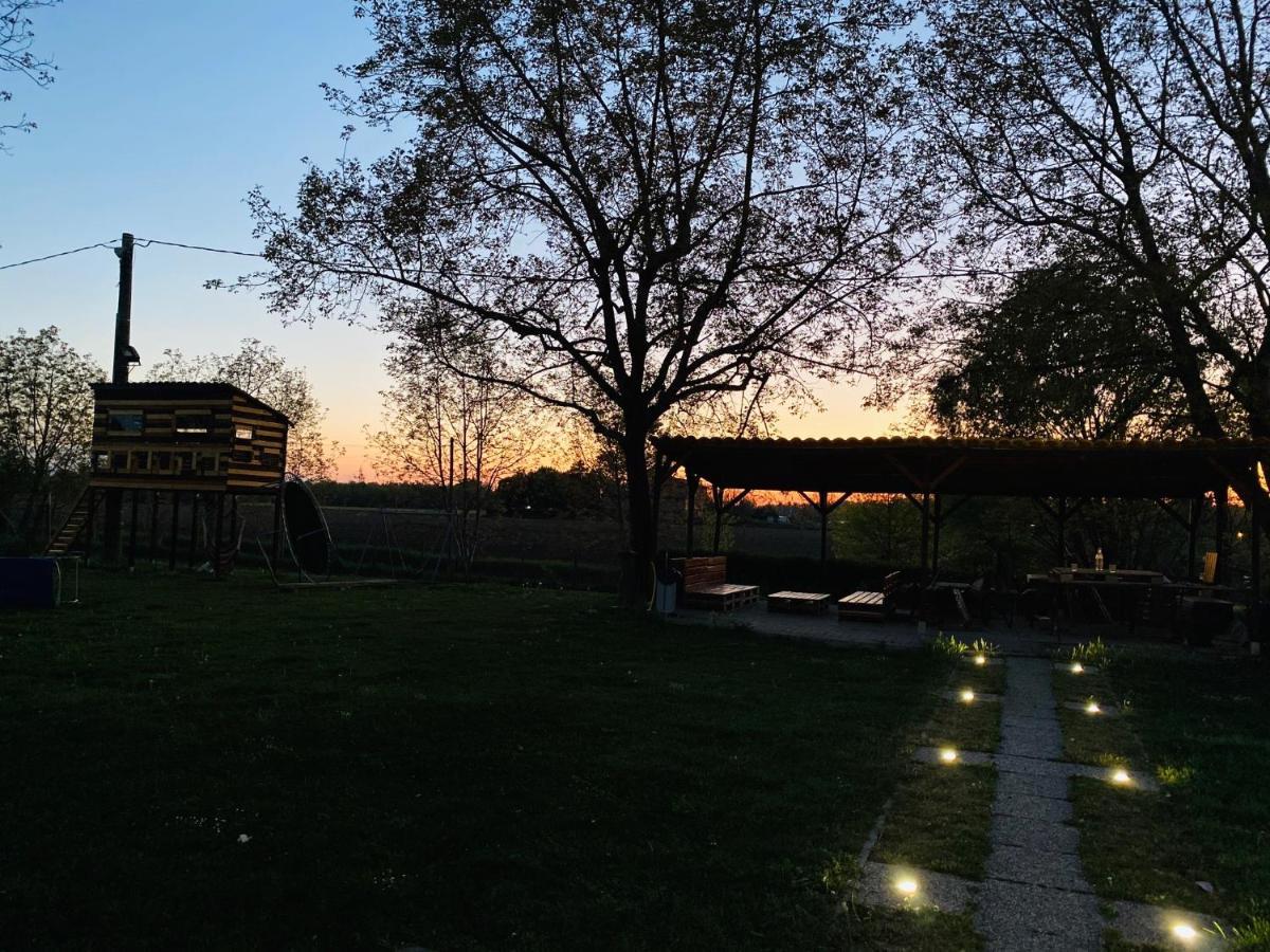 B&B Nido Sui Laghi San Donnino della Nizzola 외부 사진